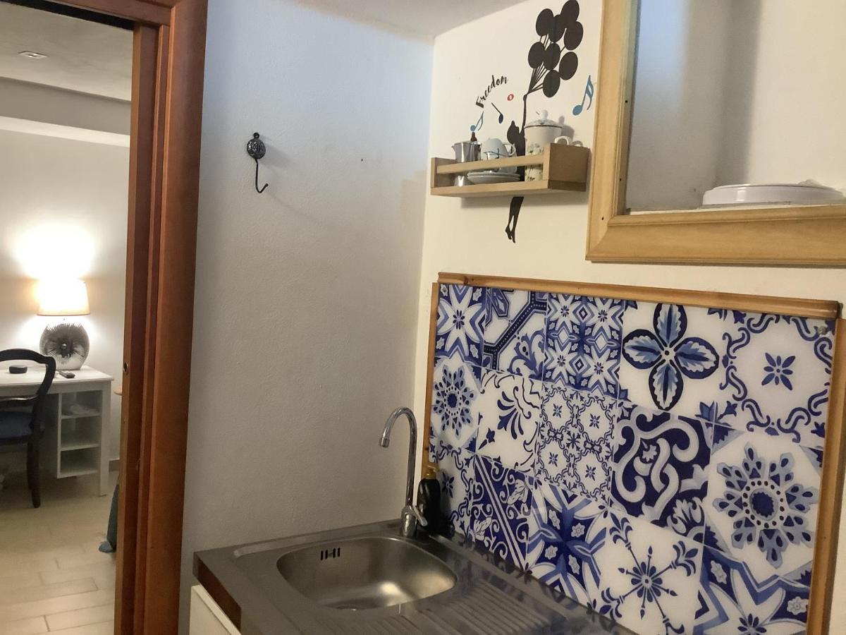 Tinnyhouse Napoli Esterno foto