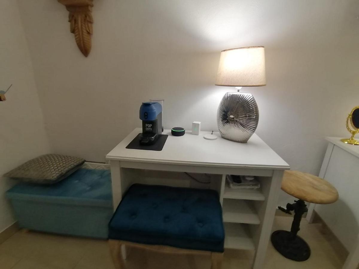 Tinnyhouse Napoli Esterno foto