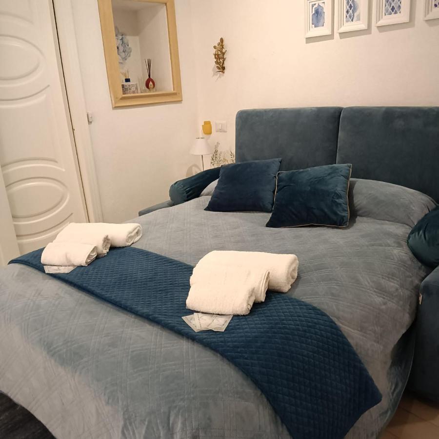 Tinnyhouse Napoli Esterno foto